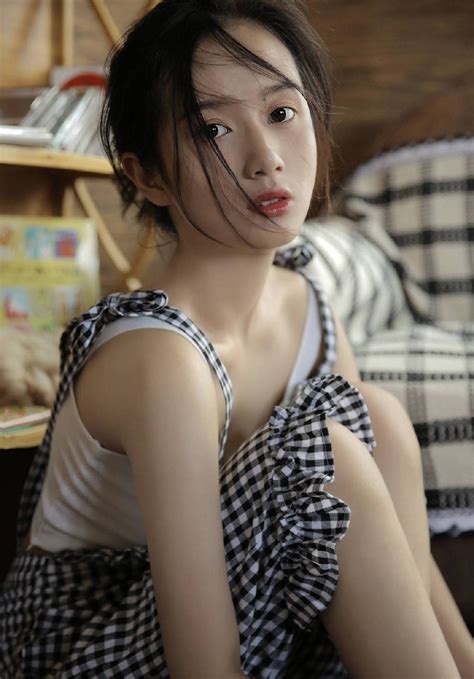 春日观影新体验：感受电影与自然的完美融合